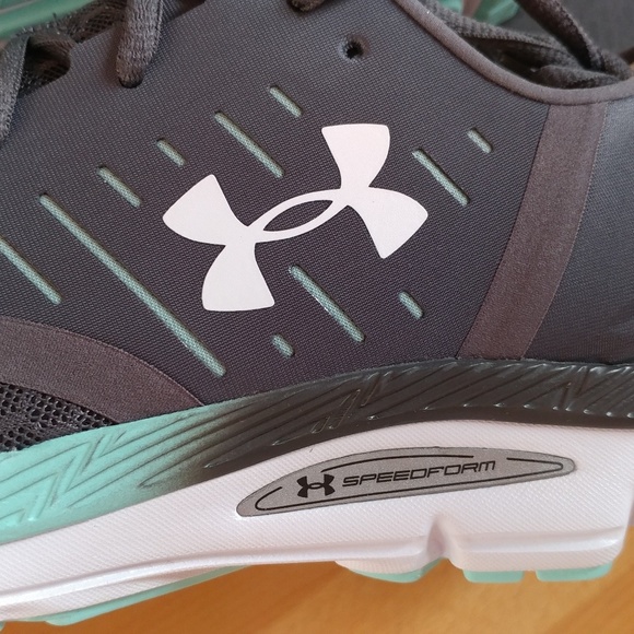 UNDER ARMOUR SPEEDCOMFORT RUNNING SHOES SZ. 11 - Picture 4 of 8